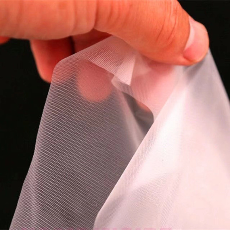 Guantes CPE blanquecinos resistentes al agua y al aceite Guantes CPE blanquecinos resistentes al agua y al aceite